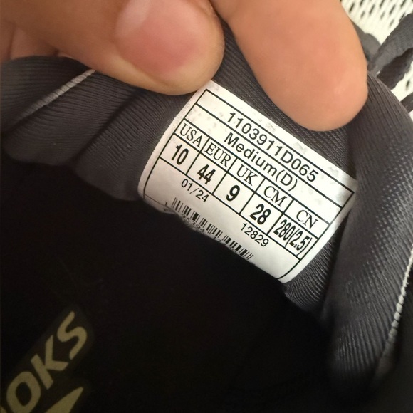 Brooks Men's Black and White Athletic Shoes - Picture 5 of 5